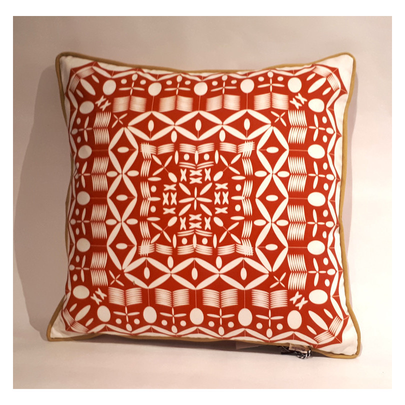 Mandala rojo cushion