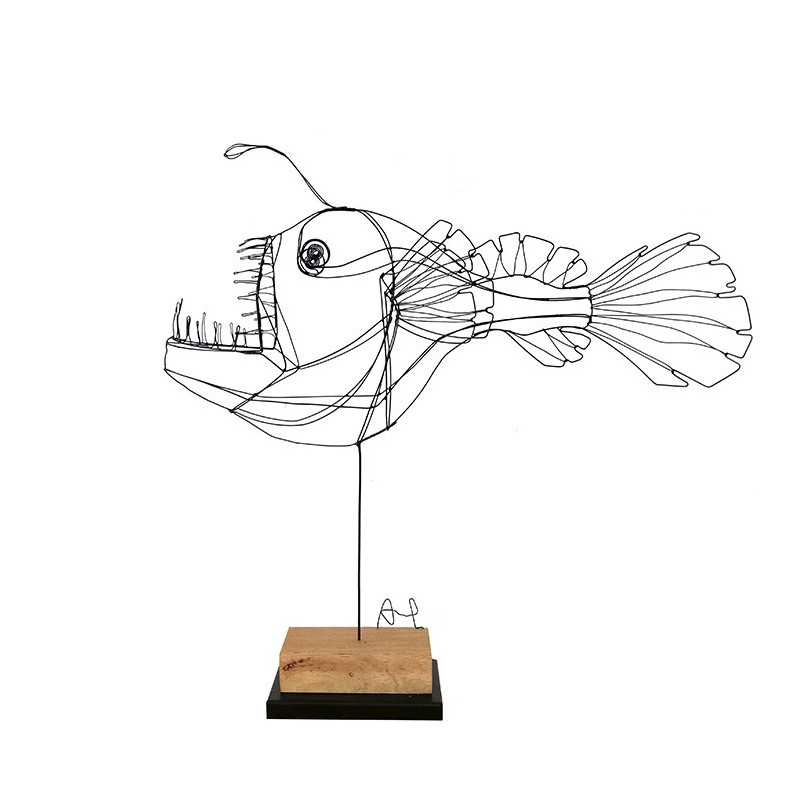 DEVIL FISH wire sculpture by Alberto T