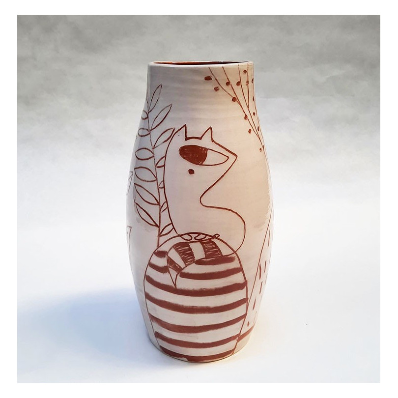 GUSPI BEIGE o vase by Vanessa Linares