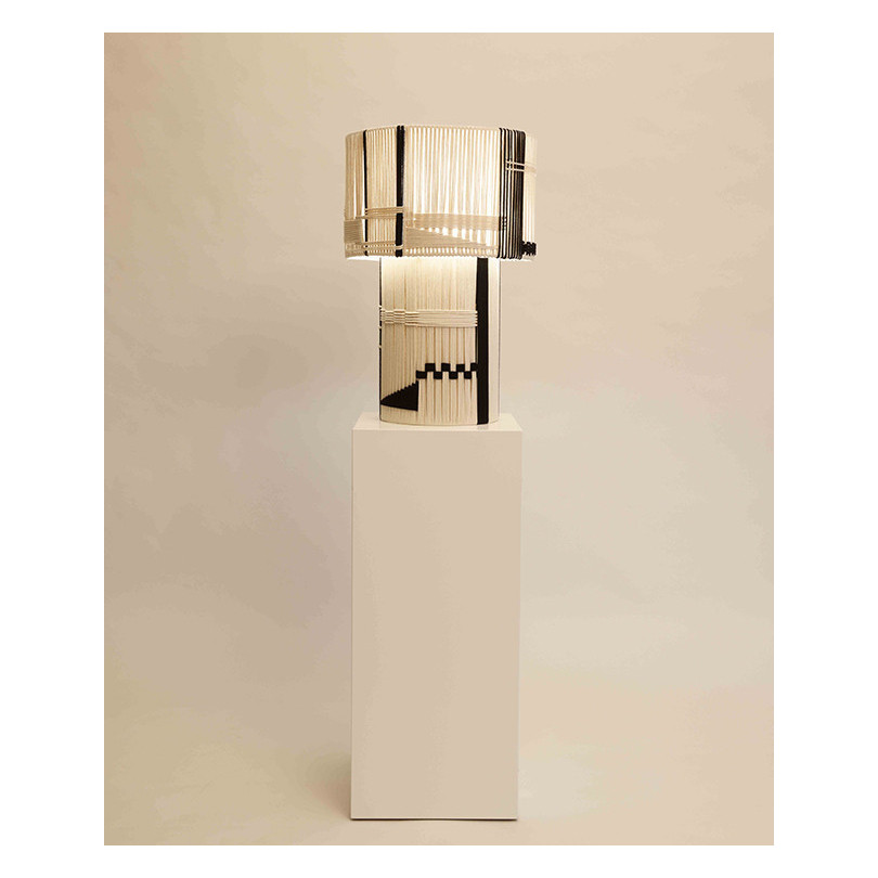 CILINDRE JONIC lámpara de mesa, de grande formato