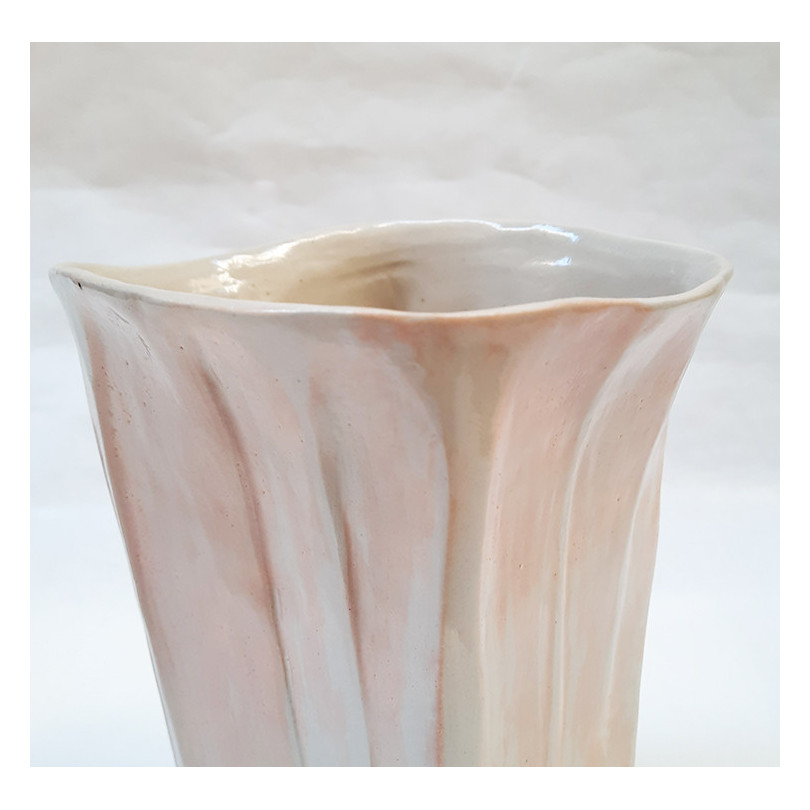 NUDE 01 vase, handmade pottery