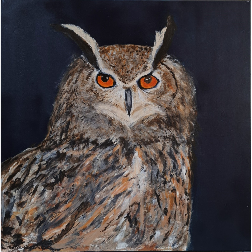 Eagle owl portait painting by Marike Koot