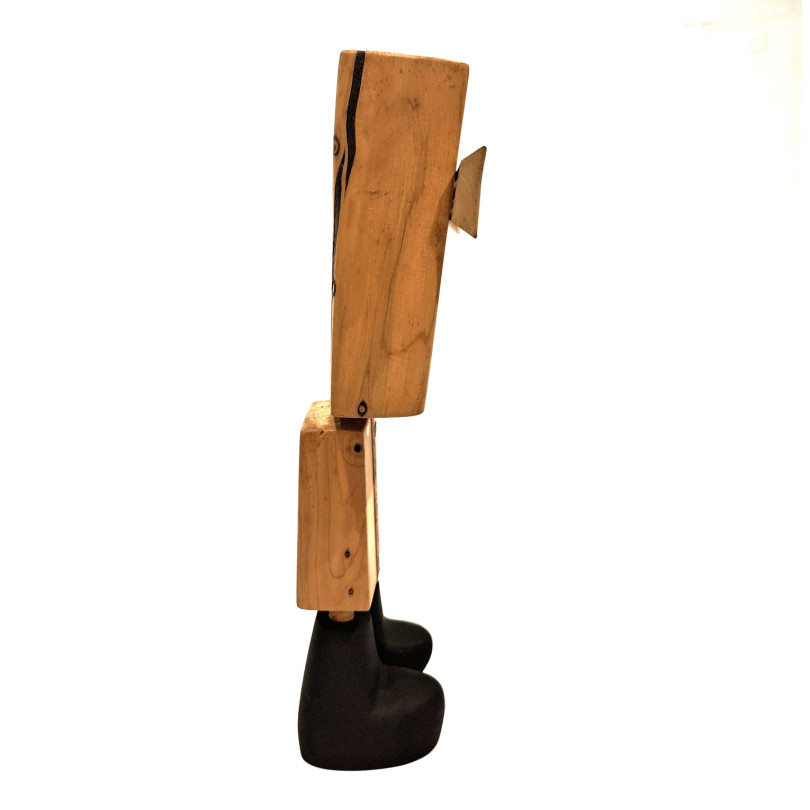CIVIL GUARD wood sculpture, a funny and contemporary example of upcycling art