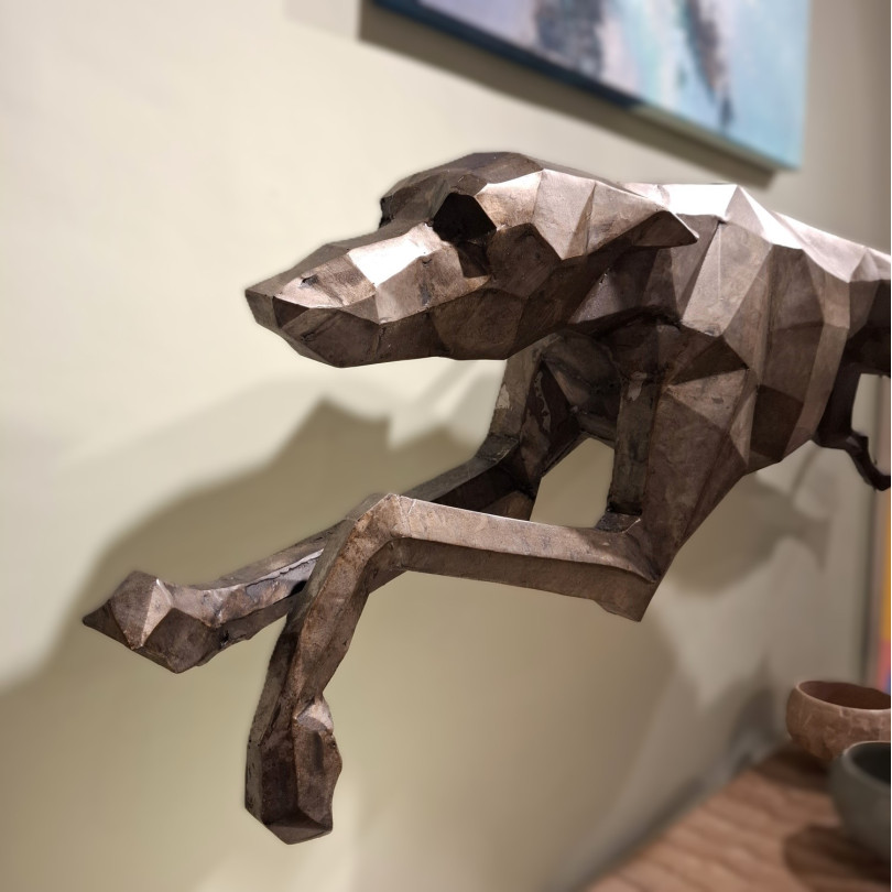 Escultura mural galgo acero patinado origami metal