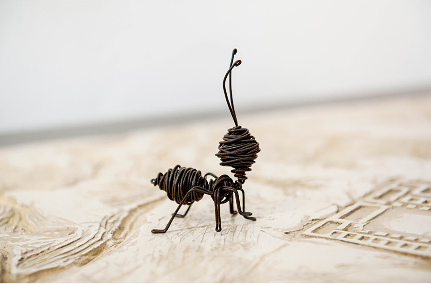 Hormigas de Barcelona en alambre de hierro. Esculturas hormigas